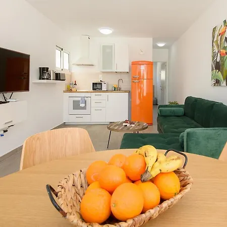 בית נופש Orange Volcano - Pool And Gym In Sport Center Fariones Included By Lanzarote פוארטו דל כרמן