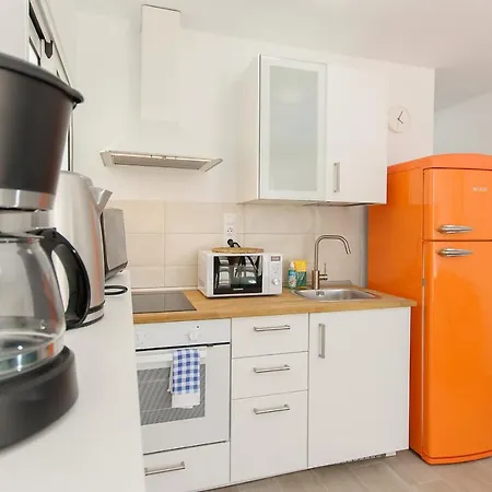 Holiday home Orange Volcano - Pool And Gym In Sport Center Fariones Included By Lanzarote Puerto del Carmen (Lanzarote)