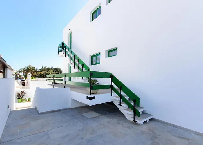 Orange Volcano - Pool And Gym In Sport Center Fariones Included By Lanzarote Hébergement de vacances