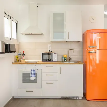 Casa vacanze Orange Volcano - Pool And Gym In Sport Center Fariones Included By Lanzarote Puerto del Carmen (Lanzarote)