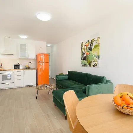 Orange Volcano - Pool And Gym In Sport Center Fariones Included By Lanzarote Puerto del Carmen (Lanzarote)